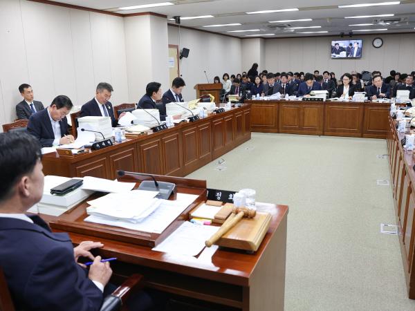 25년11월20일 제395회 제2차 정례회 교육위원회 예산안 심사 등 회의 (10) 6