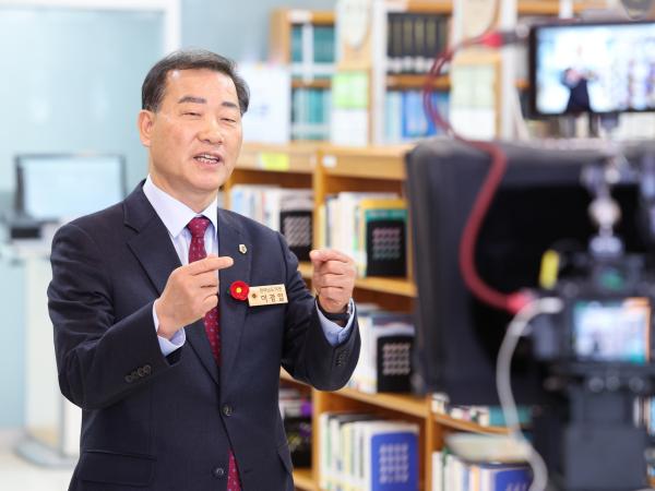 25년11월25일 줌인조례 촬영현장_ 이광일 부의장 (2) 4