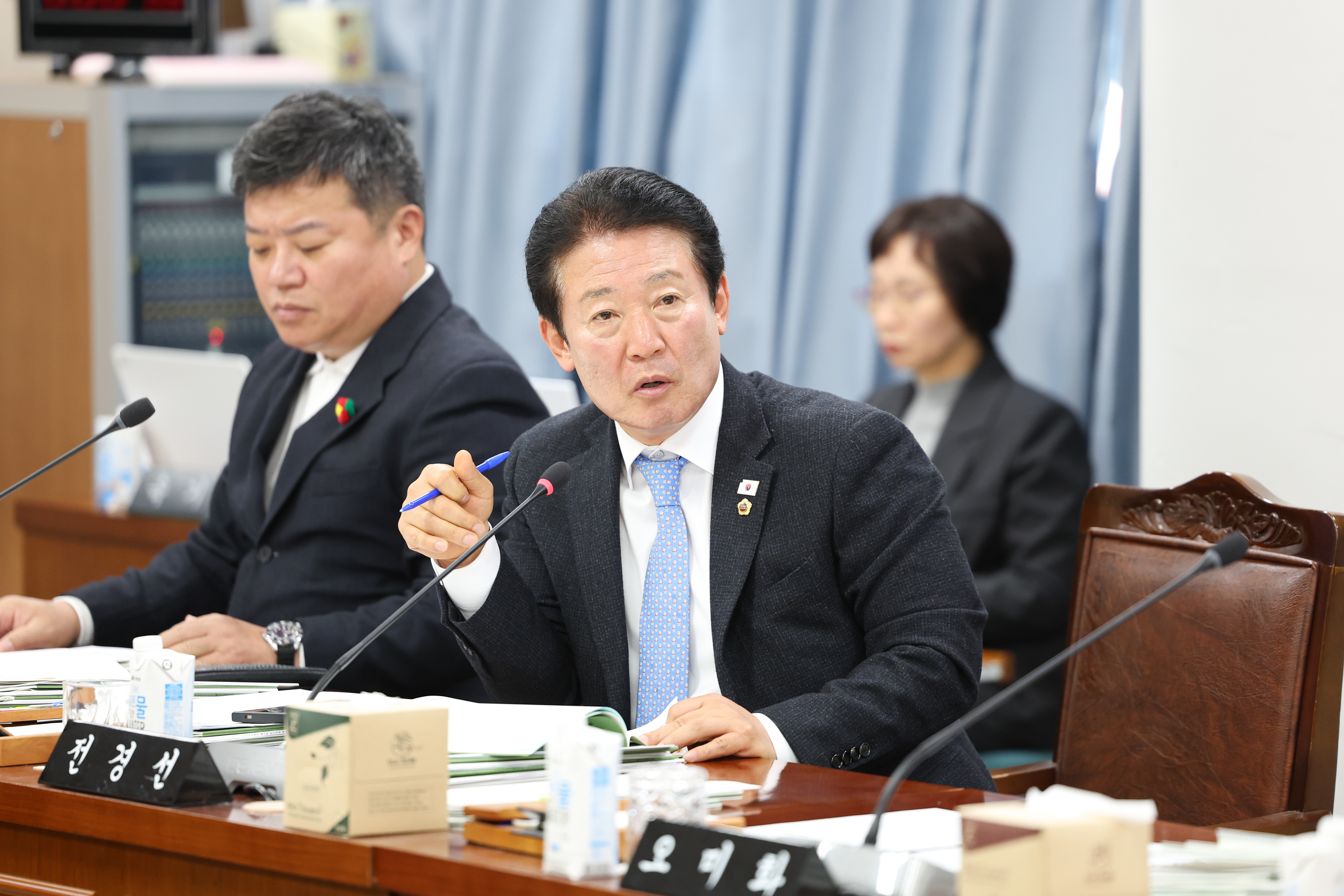 25년11월18일 제395회 제2차 정례회 기획행정위원회 추경예산안 심사 등 회의 (38)7