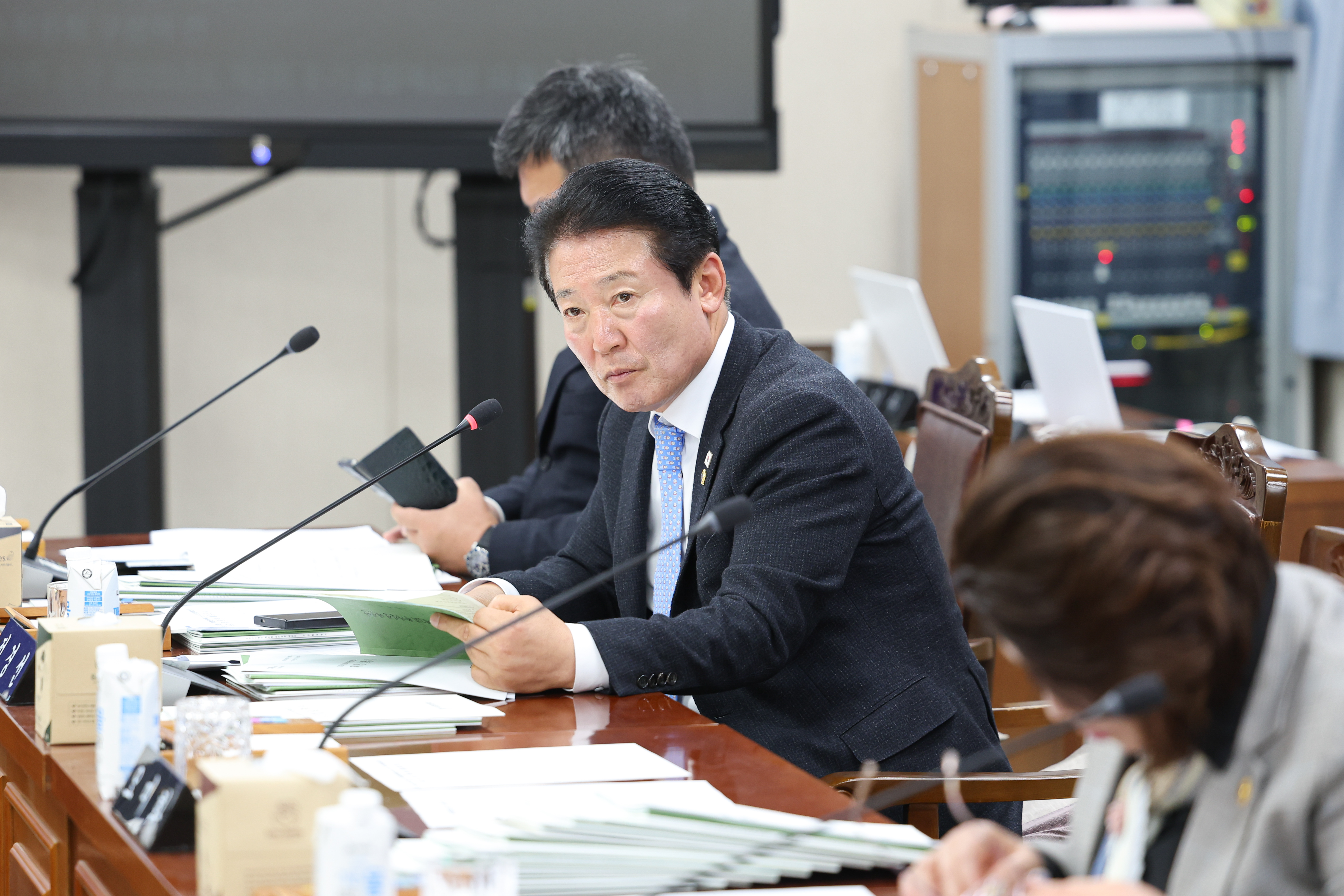 25년11월18일 제395회 제2차 정례회 기획행정위원회 추경예산안 심사 등 회의 (42)3