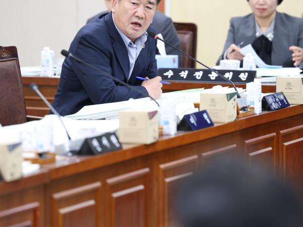 25년11월18일 제395회 제2차 정례회 기획행정위원회 추경예산안 심사 등 회의 (31) 3