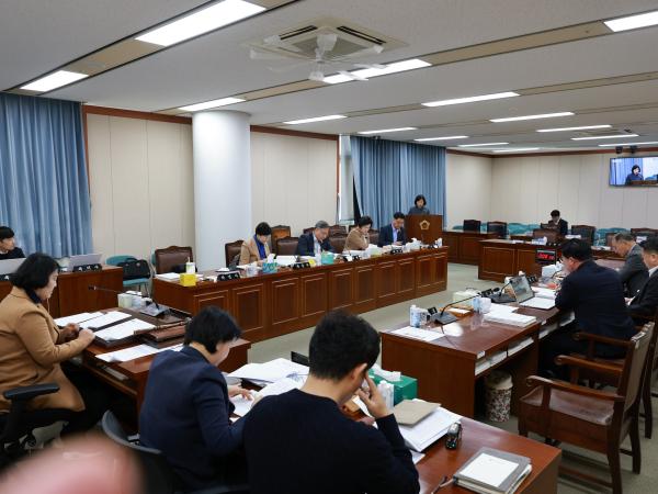 25년11월11일 제395회 제2차 정례회 경제관광문화위원회 행정사무감사 - 015 5
