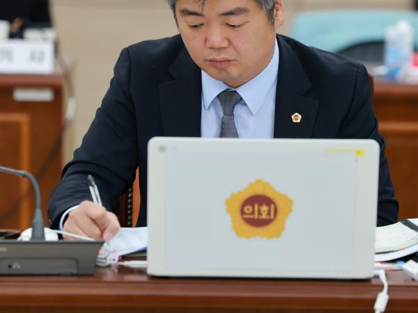 25년11월11일 제395회 제2차 정례회 교육위원회 행정사무감사 - 098 2