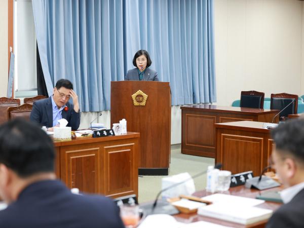 25년11월11일 제395회 제2차 정례회 경제관광문화위원회 행정사무감사 - 009 4