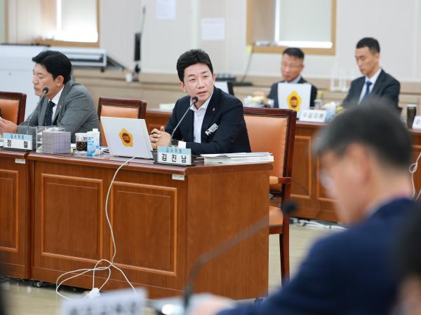 25년11월11일 제395회 제2차 정례회 교육위원회 행정사무감사 - 131 6