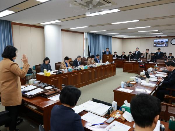 25년11월11일 제395회 제2차 정례회 경제관광문화위원회 행정사무감사 - 024 4