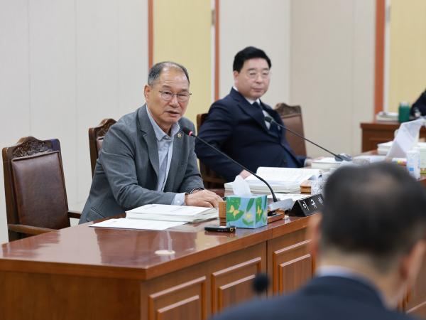 25년11월11일 제395회 제2차 정례회 경제관광문화위원회 행정사무감사 - 031 5