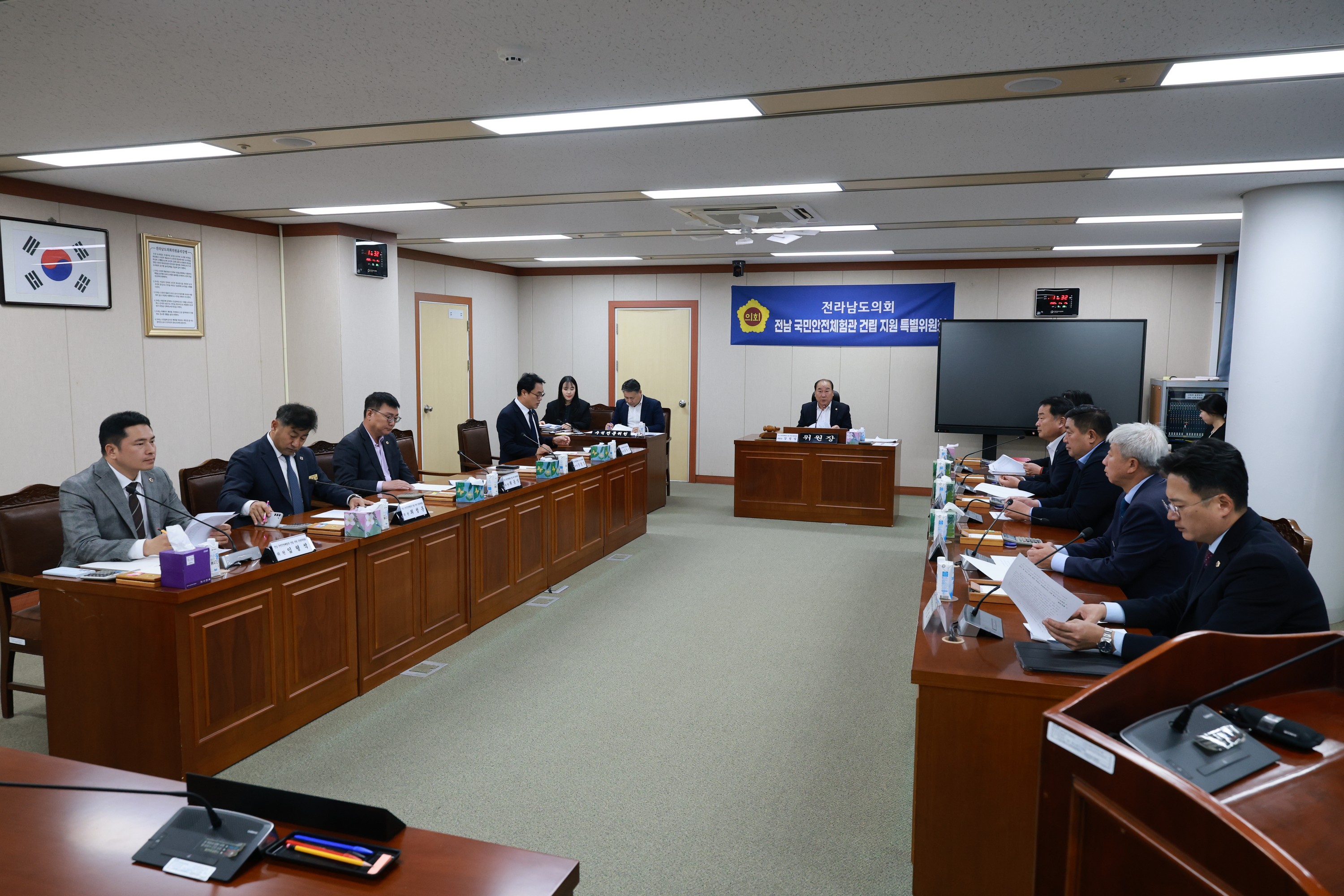 25년11월17일 전남국민안전체험관 건립 지원 특별위원회 제1차 회의 - 0084