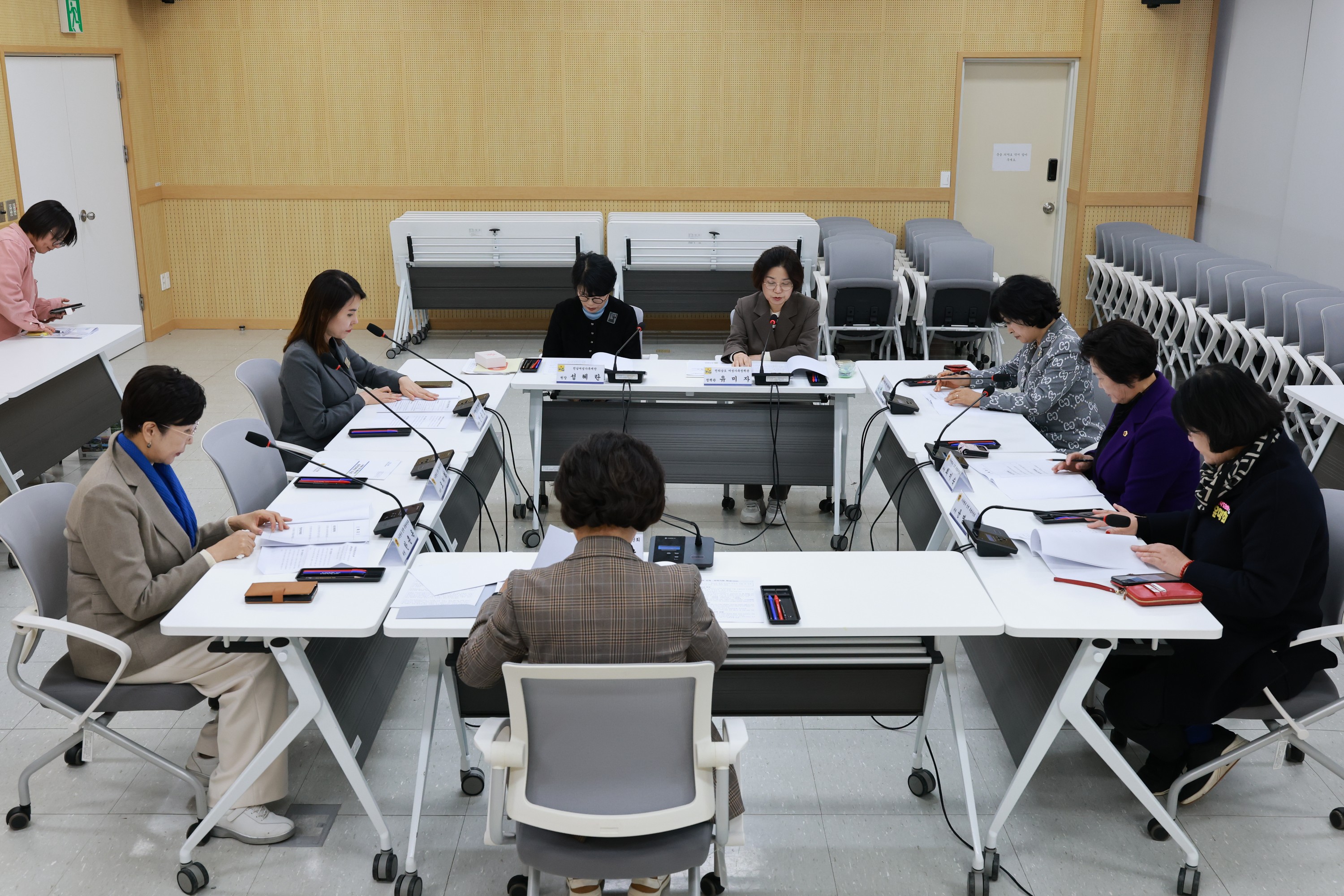 25년11월17일 가족행복 정책 특별위원회 정책 간담회 - 0086