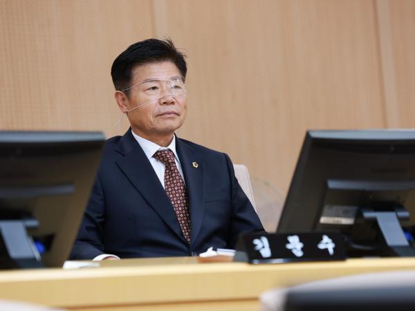 25년11월17일 제395회 제2차 정례회 제2차 본회의 - 092 9