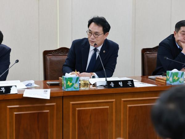 25년11월17일 제395회 제2차 정례회 안전건설소방위원회 회의 - 008 4