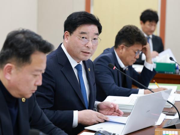 25년11월17일 제395회 제2차 정례회 경제관광문화위원회 회의 - 013 4