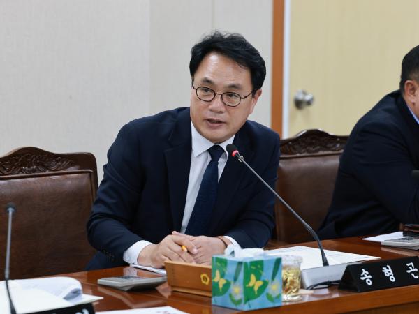 25년11월17일 제395회 제2차 정례회 안전건설소방위원회 회의 - 006 6