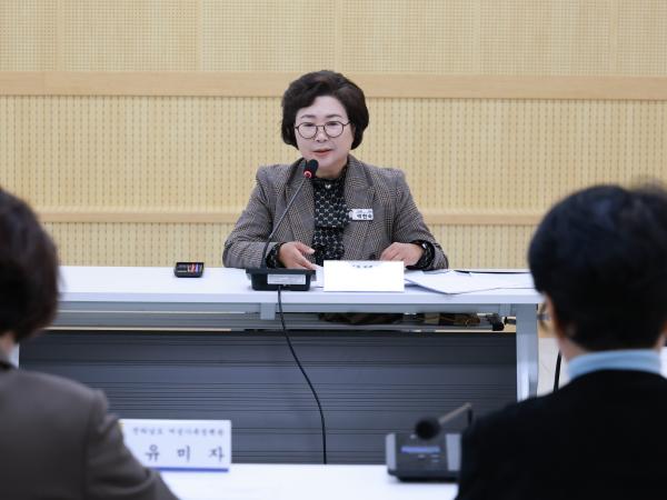 25년11월17일 가족행복 정책 특별위원회 정책 간담회 - 005 10