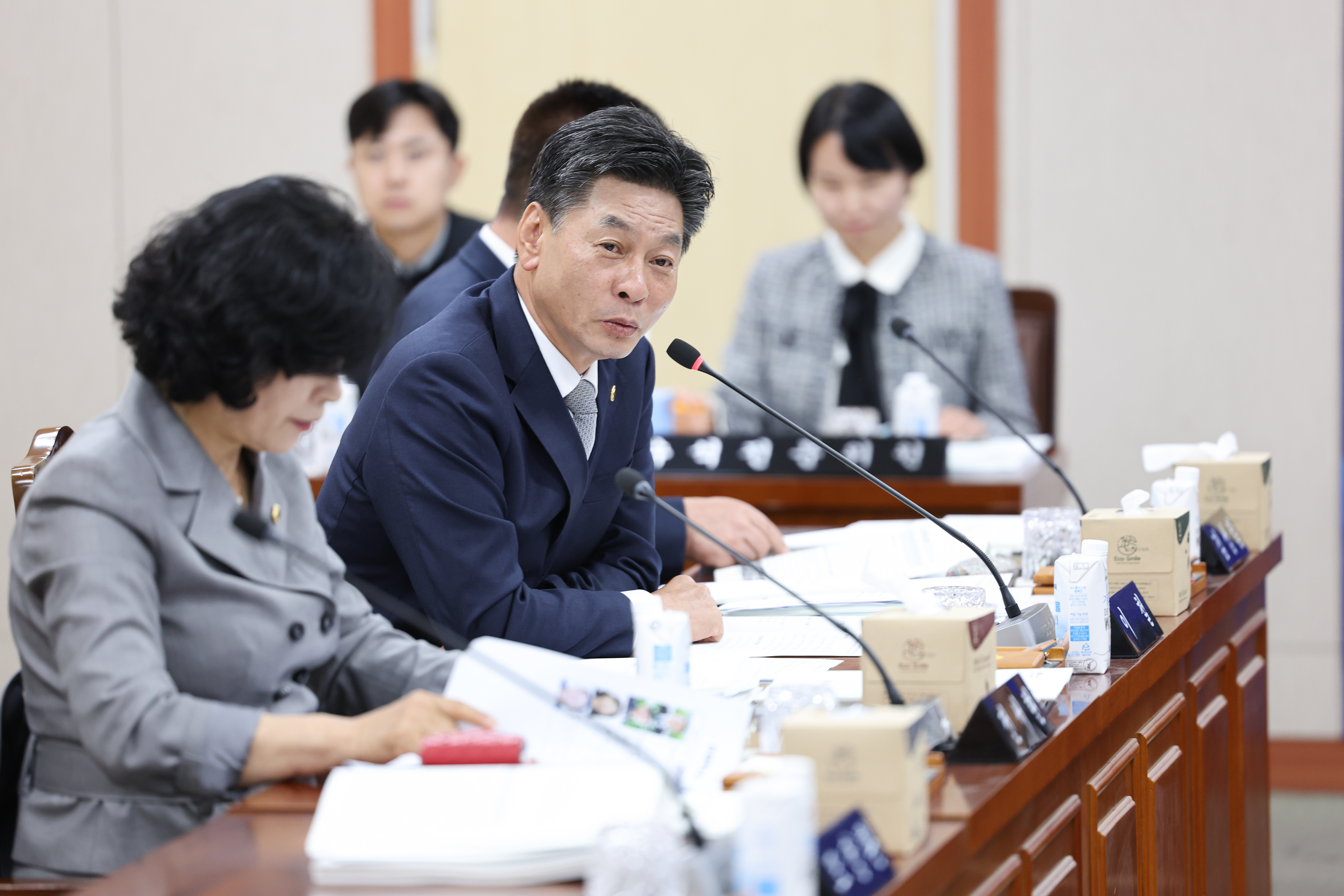 25년11월10일 제395회 제2차 정례회 기획행정위원회 행정사무감사 및 회의 (31)2