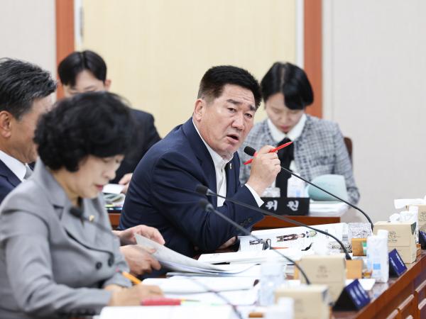 25년11월10일 제395회 제2차 정례회 기획행정위원회 행정사무감사 및 회의 (44) 4