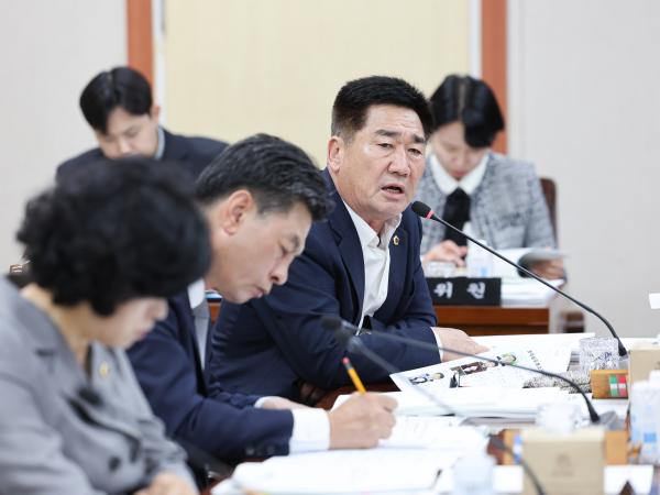 25년11월10일 제395회 제2차 정례회 기획행정위원회 행정사무감사 및 회의 (55) 8