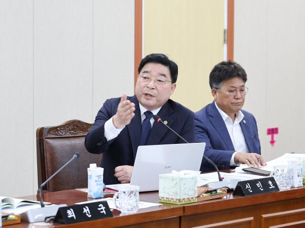 25년11월10일 제395회 제2차 경제관광문화위원회 행정사무감사 및 회의 (17) 3