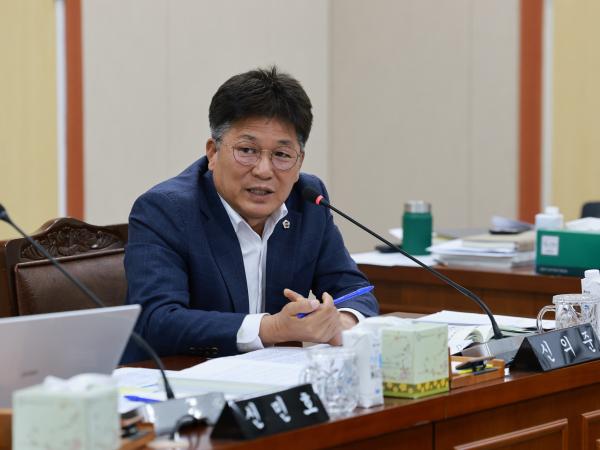 25년11월10일 제395회 제2차 정례회 경제관광문화위원회 행정사무감사 - 012 4