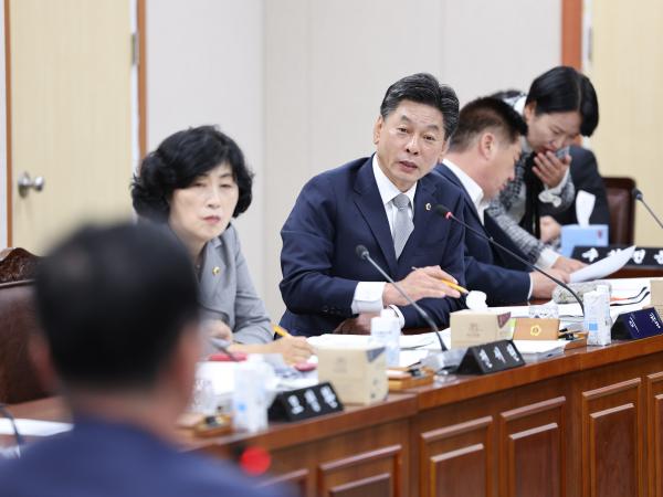 25년11월10일 제395회 제2차 정례회 기획행정위원회 행정사무감사 및 회의 (38) 9