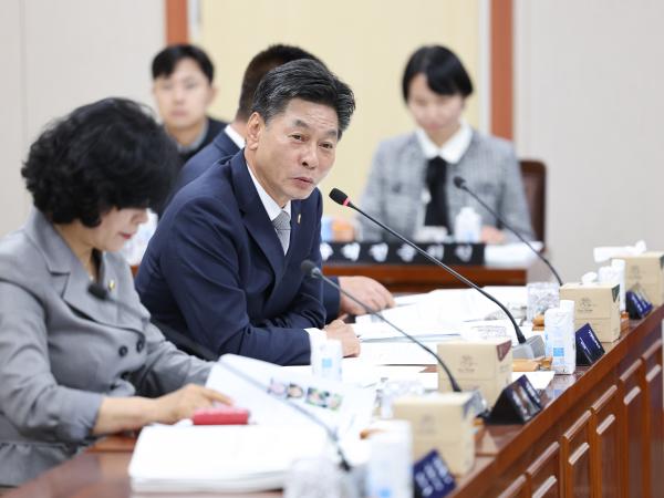 25년11월10일 제395회 제2차 정례회 기획행정위원회 행정사무감사 및 회의 (31) 2