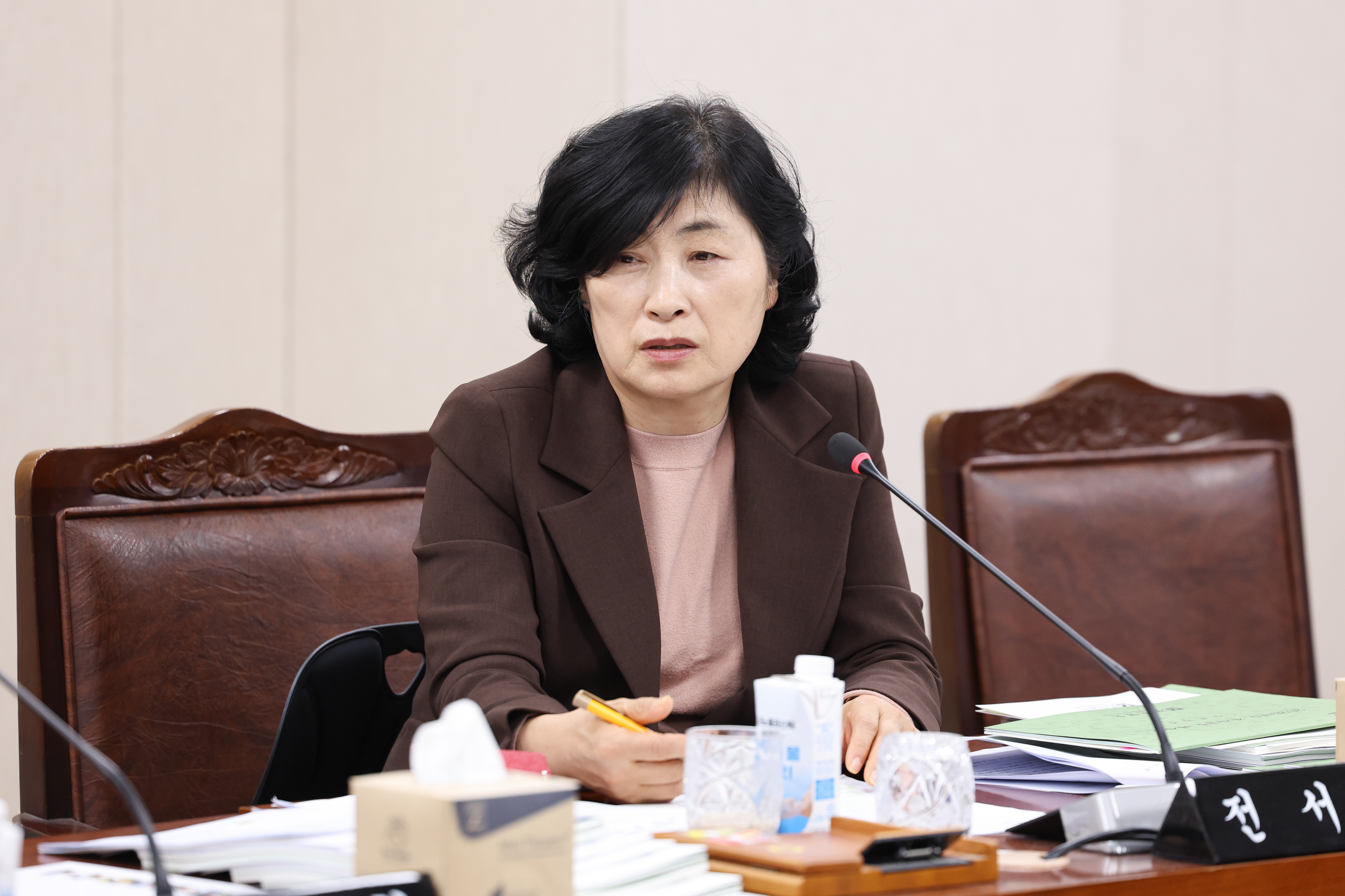 25년11월19일 제395회 제2차 정례회 기획행정위원회 예산안 심사 등 회의 (48)8