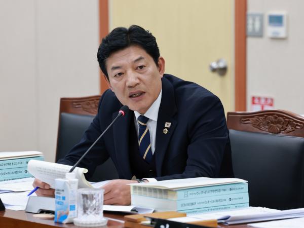 25년11월19일 제395회 제2차 정례회 교육위원회 회의 - 074 4