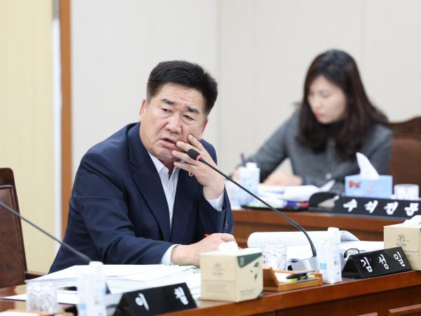 25년11월19일 제395회 제2차 정례회 기획행정위원회 예산안 심사 등 회의 (16) 4