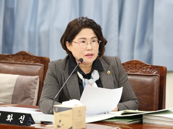 25년11월19일 제395회 제2차 정례회 기획행정위원회 예산안 심사 등 회의 (22) 8