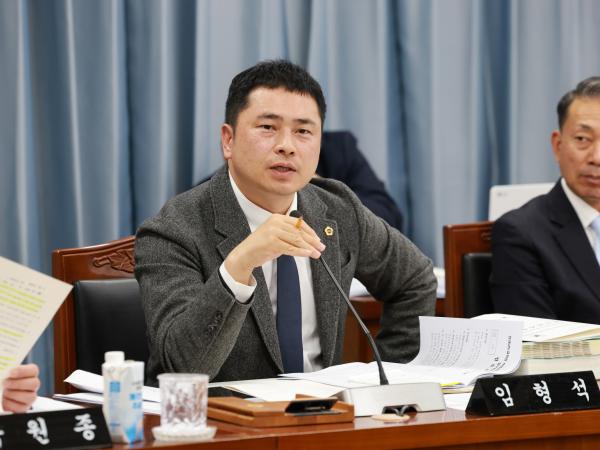 25년11월19일 제395회 제2차 정례회 교육위원회 회의 - 047 5