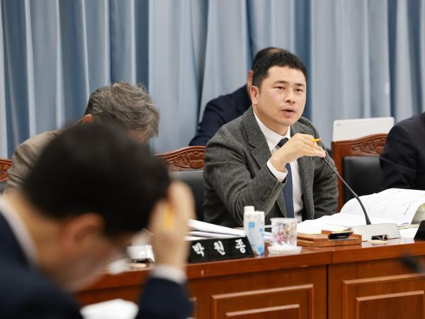 25년11월19일 제395회 제2차 정례회 교육위원회 회의 - 045 3