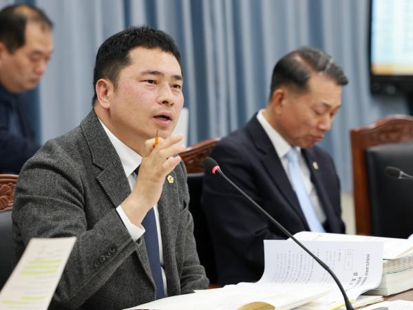 25년11월19일 제395회 제2차 정례회 교육위원회 회의 - 050 9