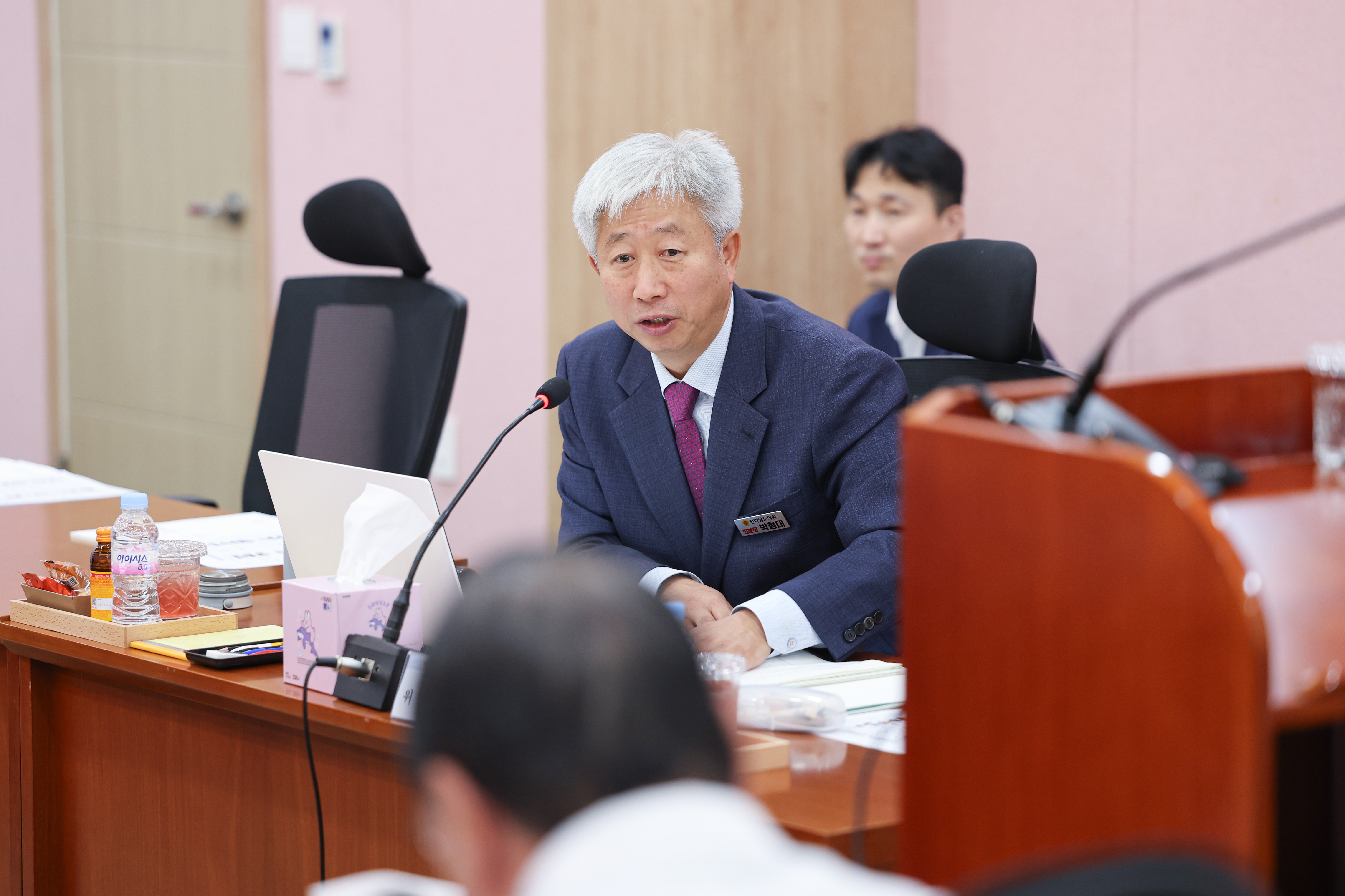 25년11월06일 제395회 제2차 정례회 보건복지환경위윈회 행정사무감사 등 회의 (강진의료원) (18)5