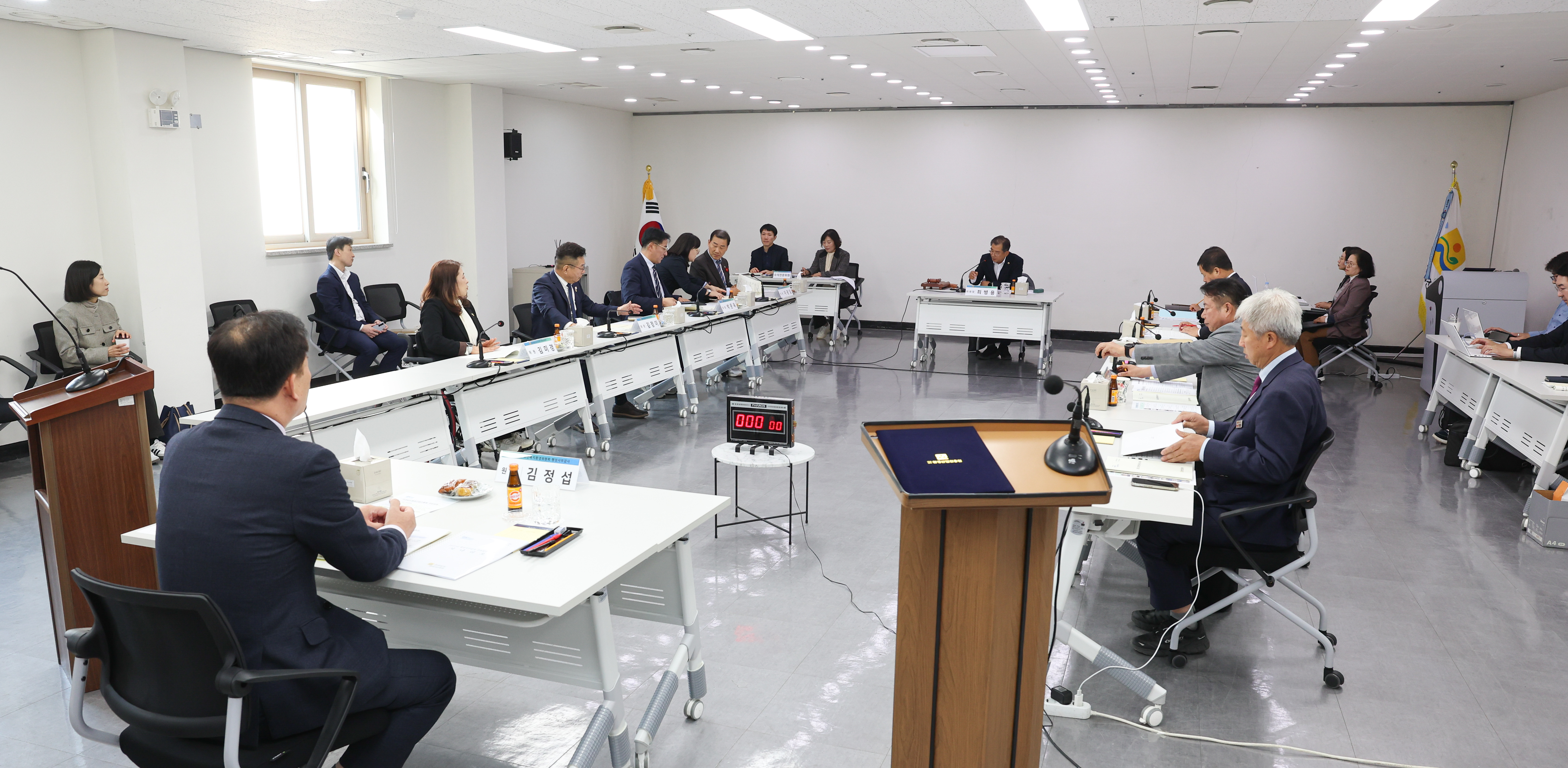 25년11월06일 제395회 제2차 정례회 보건복지환경위윈회 행정사무감사 등 회의 (환경산업진흥원) (1)10