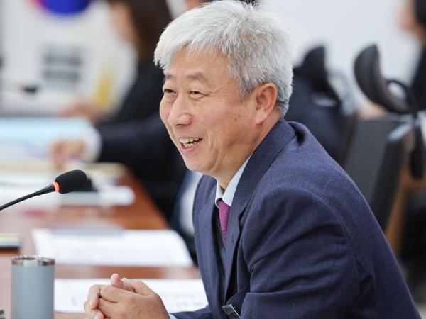 25년11월06일 제395회 제2차 정례회 보건복지환경위윈회 행정사무감사 등 회의 (강진의료원) (17) 2