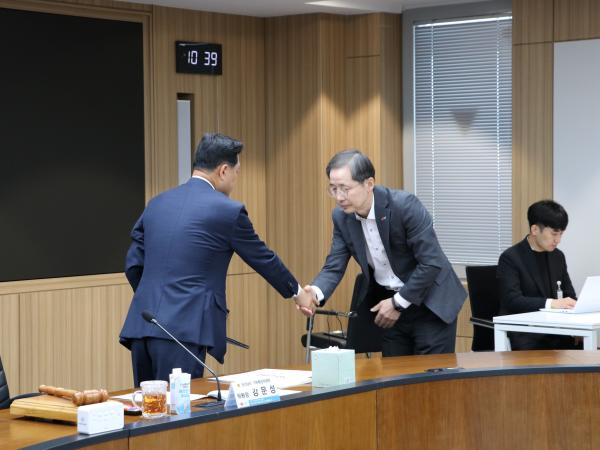 25년11월06일 제395회 제2차 정례회 기획행정위원회 행정사무감사 현지감사 현지감사 - 019 4