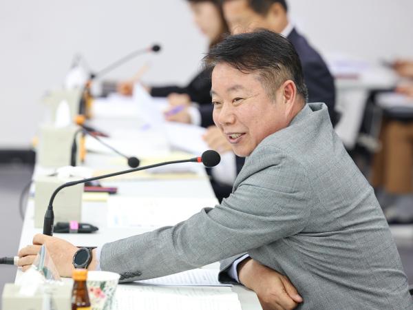 25년11월06일 제395회 제2차 정례회 보건복지환경위윈회 행정사무감사 등 회의 (환경산업진흥원) (23) 6