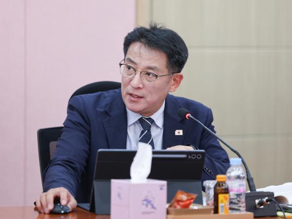 25년11월06일 제395회 제2차 정례회 보건복지환경위윈회 행정사무감사 등 회의 (강진의료원) (29) 5