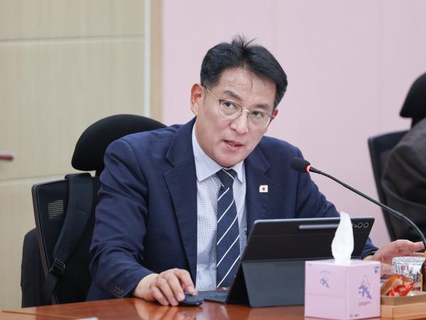 25년11월06일 제395회 제2차 정례회 보건복지환경위윈회 행정사무감사 등 회의 (강진의료원) (28) 2