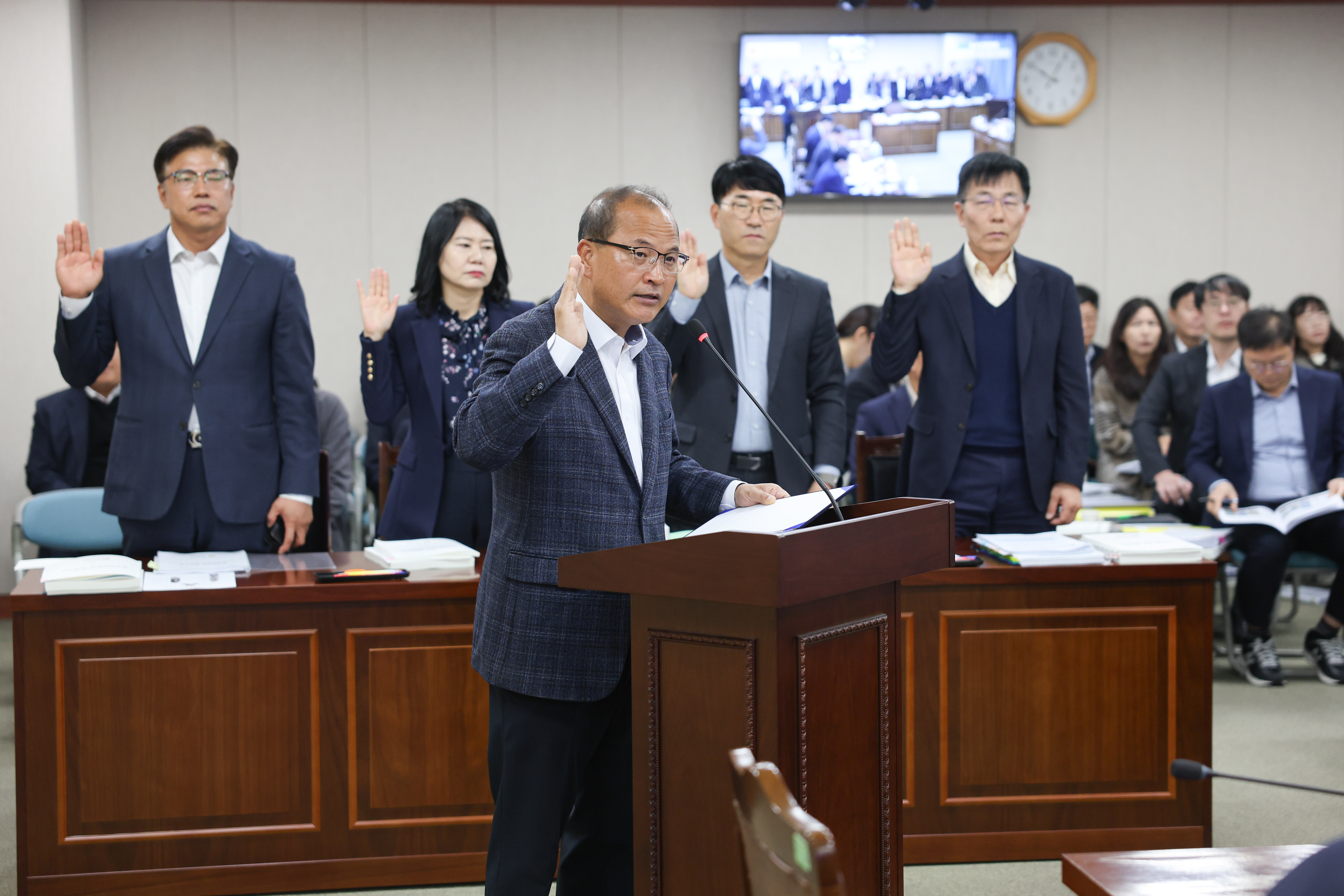 제395회 제2차 정례회 농수산위원회 회의 첨부이미지 : 25년11월04일 제395회 제2차 정례회 농수산위원회 회의 (9).jpg