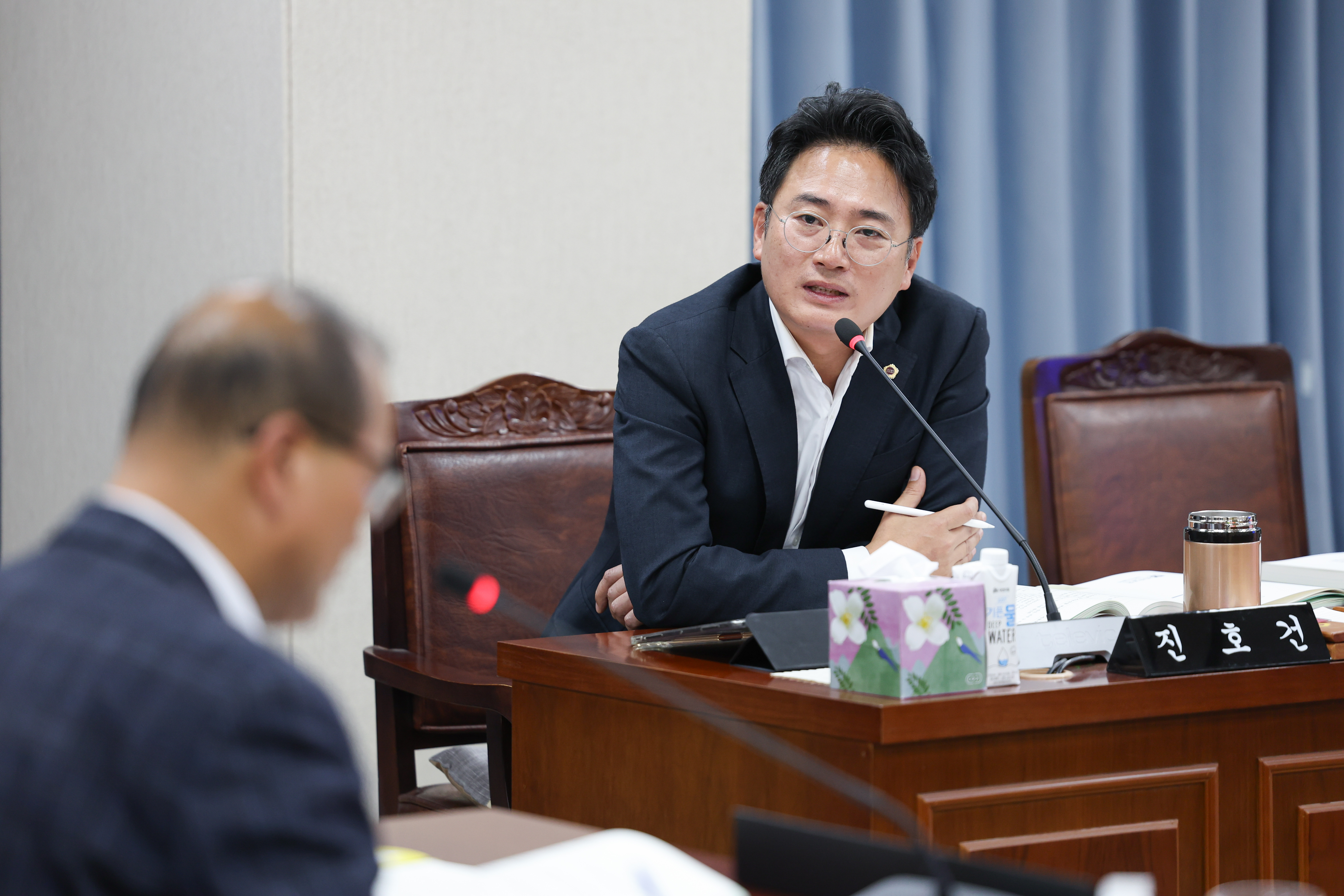 제395회 제2차 정례회 농수산위원회 회의 첨부이미지 : 25년11월04일 제395회 제2차 정례회 농수산위원회 회의 (76).jpg