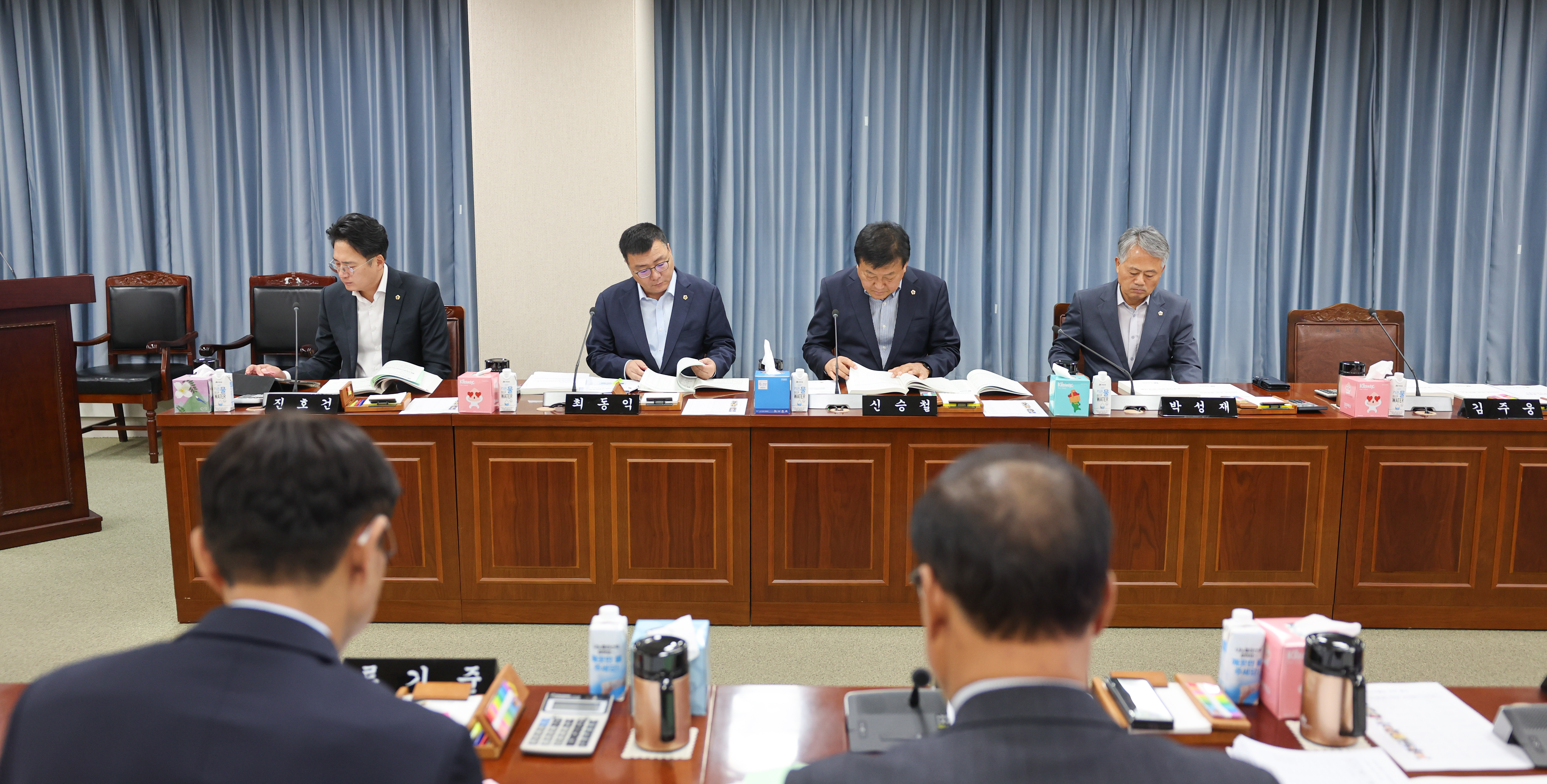 제395회 제2차 정례회 농수산위원회 회의 첨부이미지 : 25년11월04일 제395회 제2차 정례회 농수산위원회 회의 (7).jpg