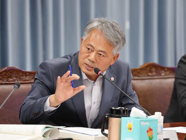 제395회 제2차 정례회 농수산위원회 회의 첨부이미지 : 25년11월04일 제395회 제2차 정례회 농수산위원회 회의 (30).jpg