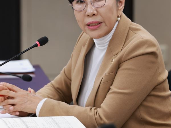 제395회 제2차 정례회 경제관광문화위원회 행정사무감사 첨부이미지 : 25년11월04일 제395회 제2차 정례회 경제관광문화위원회 행정사무감사 - 096.jpg