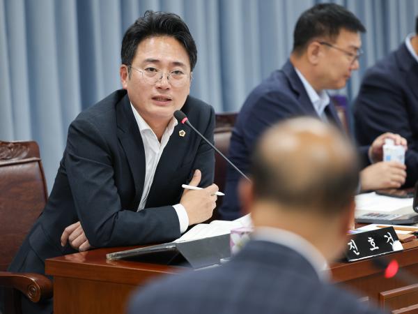 제395회 제2차 정례회 농수산위원회 회의 첨부이미지 : 25년11월04일 제395회 제2차 정례회 농수산위원회 회의 (78).jpg