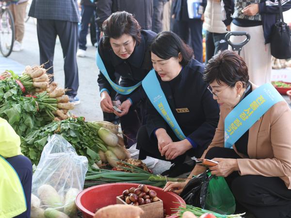 경제관광문화위원회 전통시장 장보기 캠페인