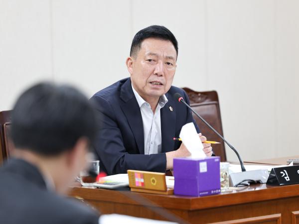 11월07일 제395회 제2차 정례회 안전건설소방위원회 행정사무감사 및 회의 (16) 8