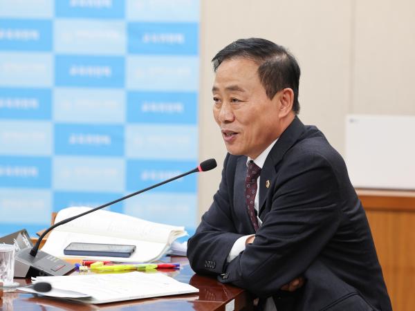 제395회 제2차 정례회 교육위원회 행정사무감사 등 회의 첨부이미지 : 25년11월05일 제395회 제2차 정례회 교육위원회 행정사무감사 등 회의 (39).jpg