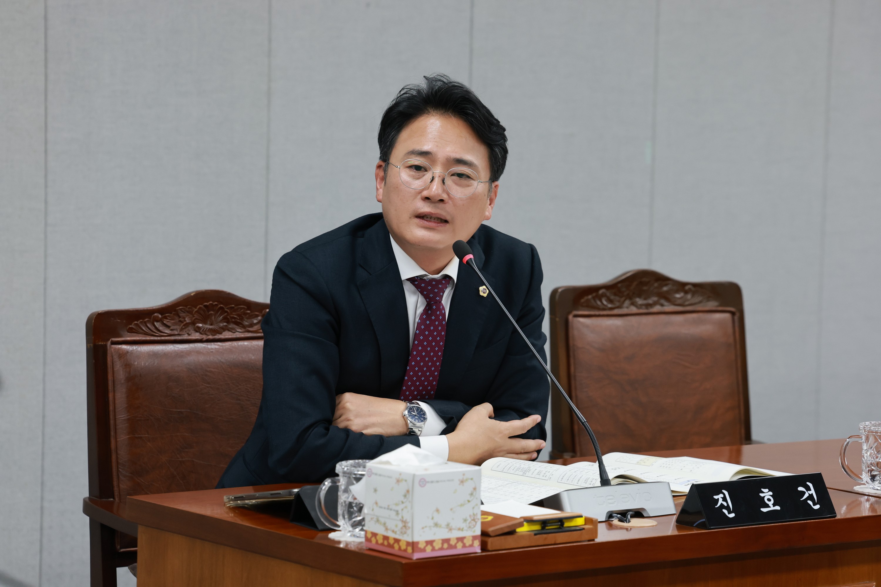 제395회 제2차 정례회 의회운영위원회 행정사무감사 첨부이미지 : 25년11월03일 제395회 저2차 정례회 의회운영위원회 행정사무감사 - 096.jpg