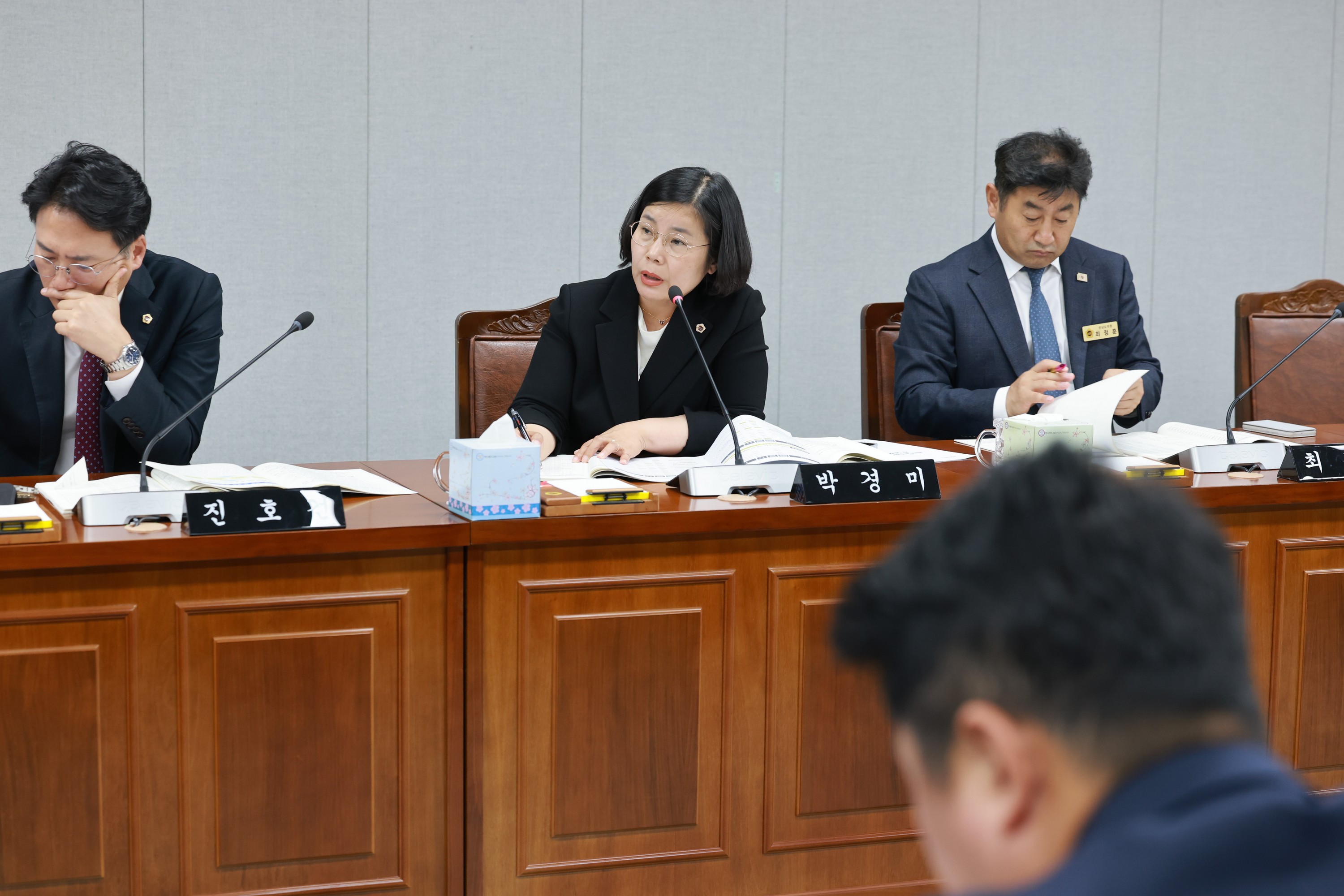 25년11월03일 제395회 저2차 정례회 의회운영위원회 행정사무감사 - 0636